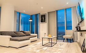 Luxury 2 Bed Penthouse With Stunning Views In Manchester City Centre