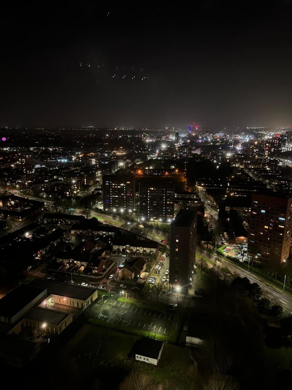 Luxury 2 Bed Penthouse With Stunning Views In Manchester City Centre Exterior photo